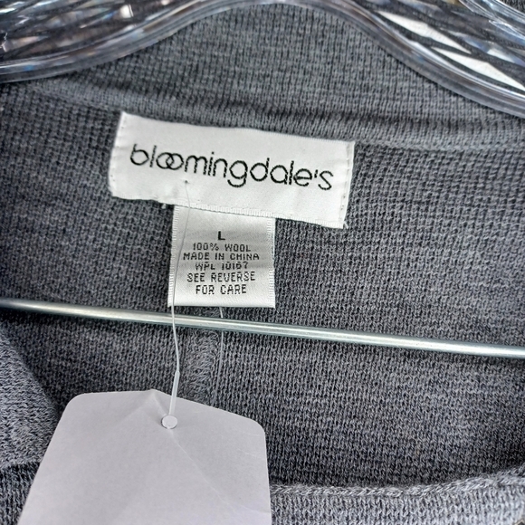 Bloomingdale's Vintage Gray Women's Long Snap Front Sweater 100% Wool NWT - Picture 5 of 15